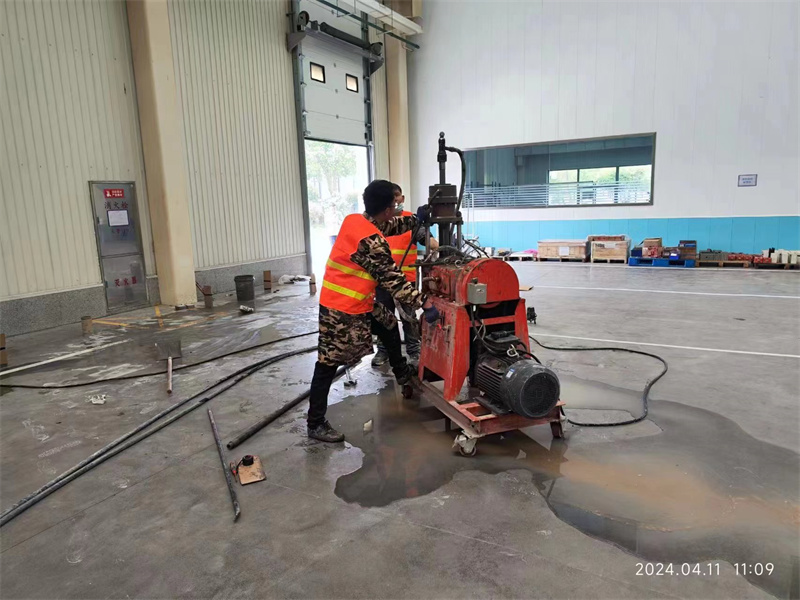 济南厂房地面下沉塌陷注浆加固施工